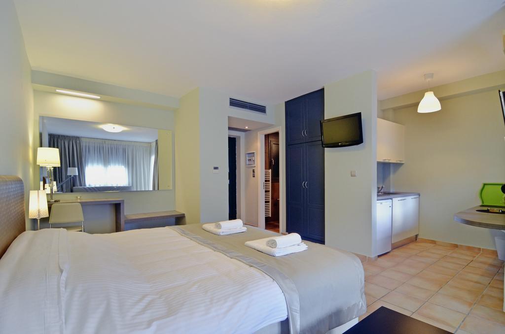 Ellopia Point Hotel Ioannina Exterior photo